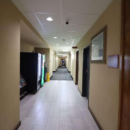 Super 8 By Wyndham Perryville Luaran gambar